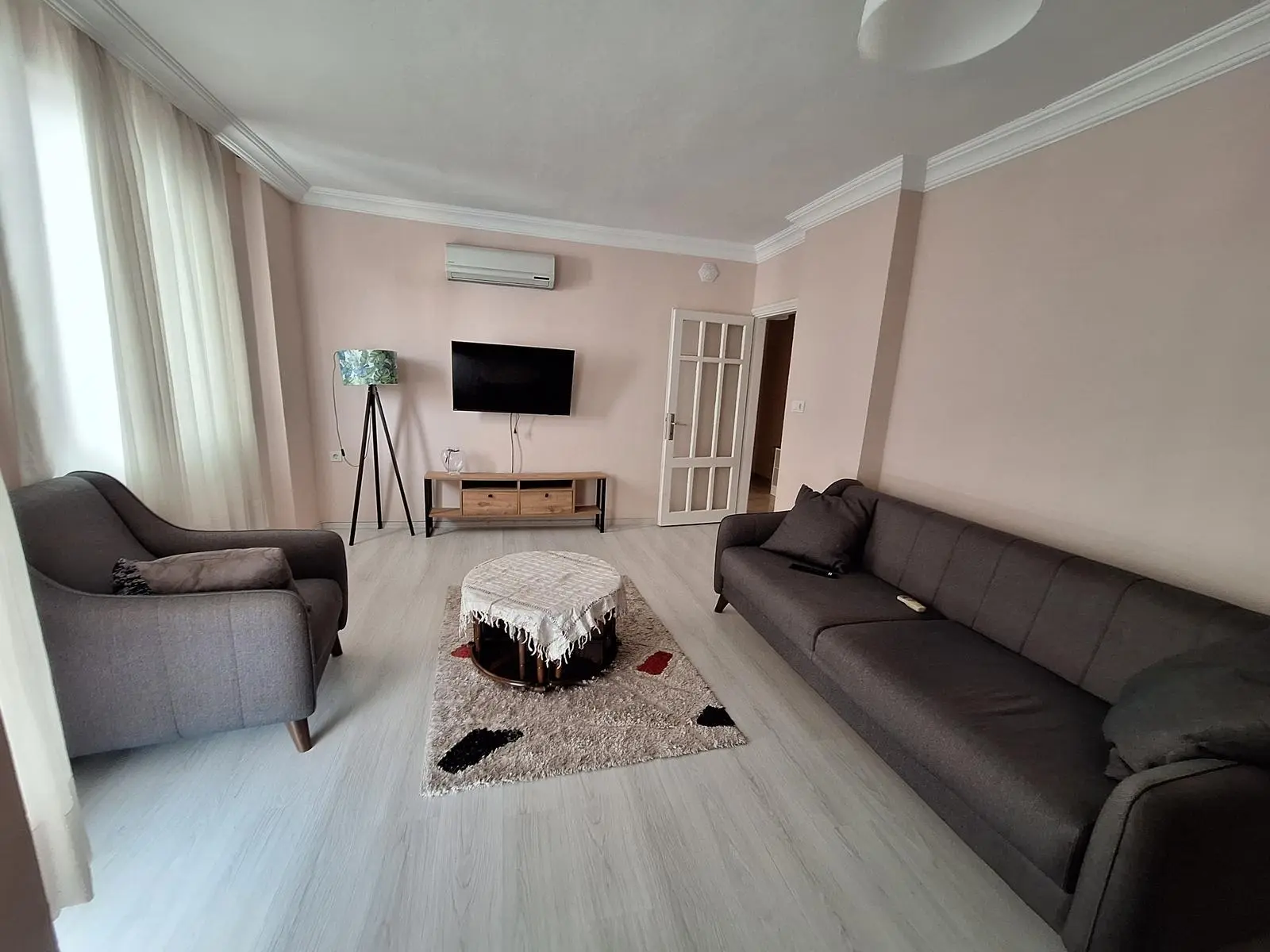 Kiralık Eşyalı 2+1 Ayrı mutfak - Hal Kavşağı
